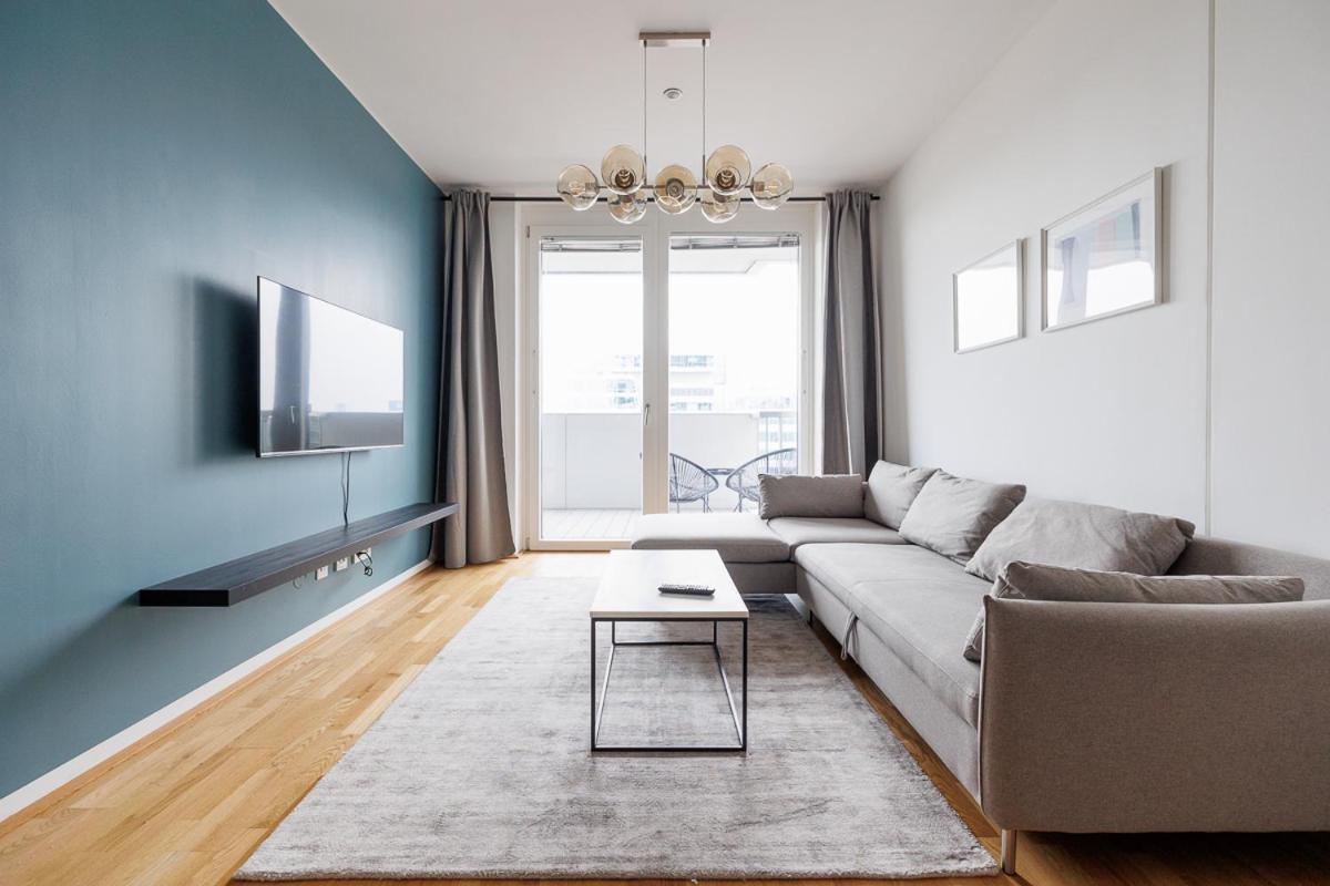 Lovely Apartment In Marina Tower - 10Min To City Center Wien Exteriör bild